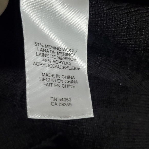 🔵2 for $15🔵NINE WEST - BLACK SEQUENCE LONG CARDI - Picture 6 of 6